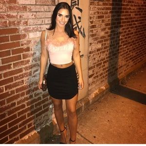 Meet your Posher, Elizabeth